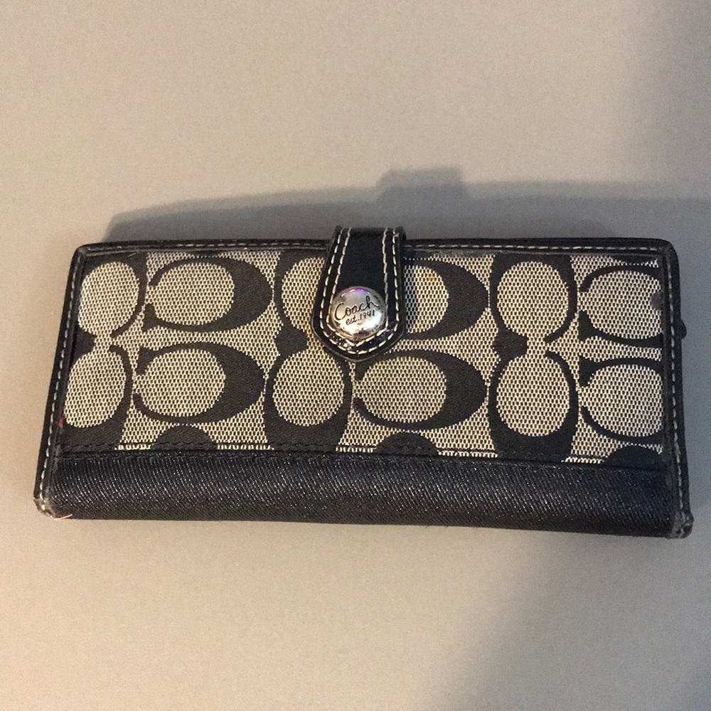 Coach wallet